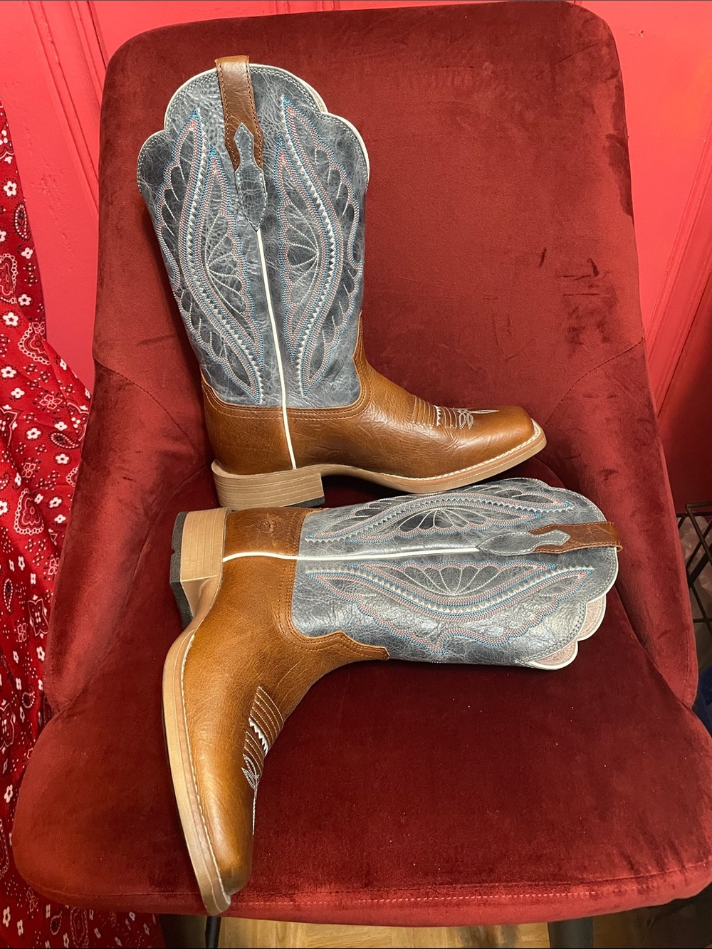 Ariat women's western boots new